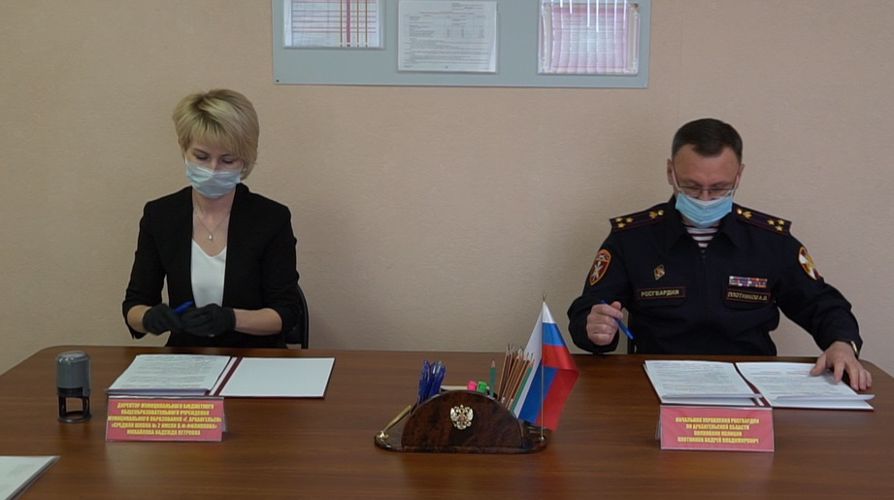 В средней школе Архангельска появится кадетский класс Росгвардии