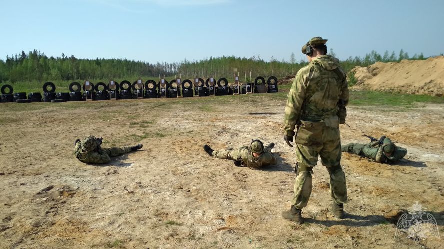 Сотрудники архангельского СОБРа завершили полевой выход