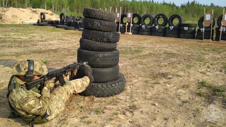Сотрудники архангельского СОБРа завершили полевой выход