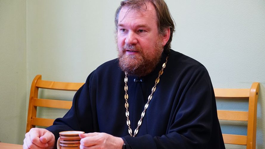 Представитель Архангельской епархии рассказал росгвардейцам о празднике Крещения Руси