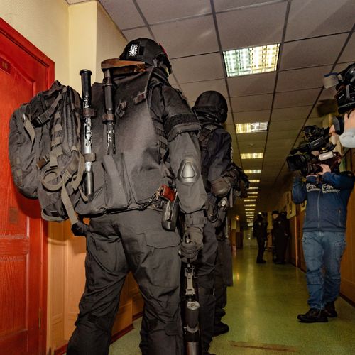 В Архангельске провели пресс-тур в СОБР Росгвардии для аккредитованных журналистов