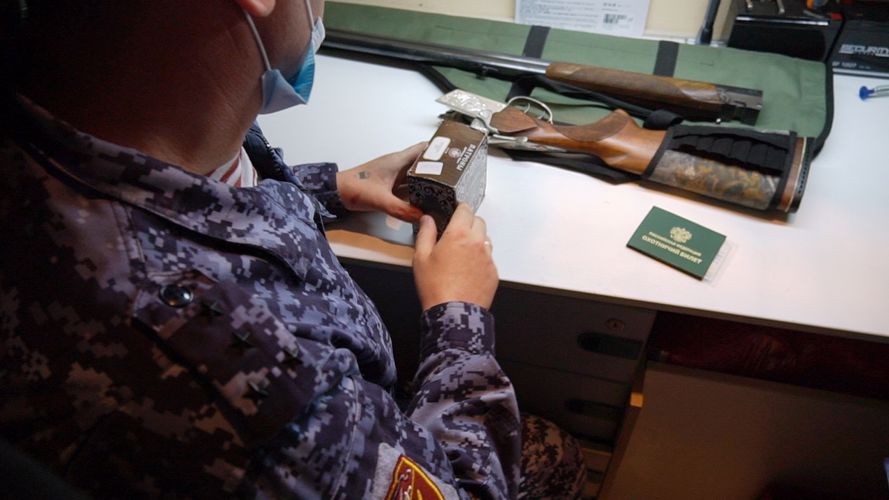 Управление Росгвардии по Архангельской области напоминает владельцам оружия об ответственности