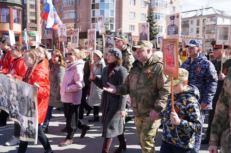 Сотрудники и военнослужащие Росгвардии приняли участие в праздничных мероприятиях, посвящённых Дню Победы