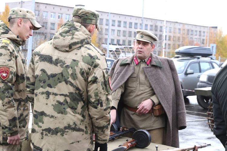 Военнослужащие Росгвардии провели в Архангельске масштабное спортивно-патриотическое мероприятие