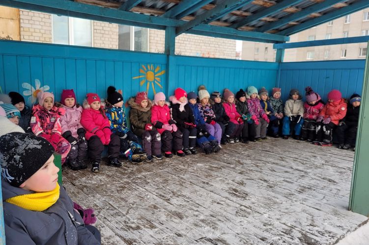В Архангельске ученики подшефного Росгвардии класса провели акцию в память о подвиге жителей блокадного Ленинграда