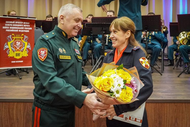 В Санкт-Петербурге отметили 54-ю годовщину образования подразделений лицензионно-разрешительной работы и государственного контроля Росгвардии