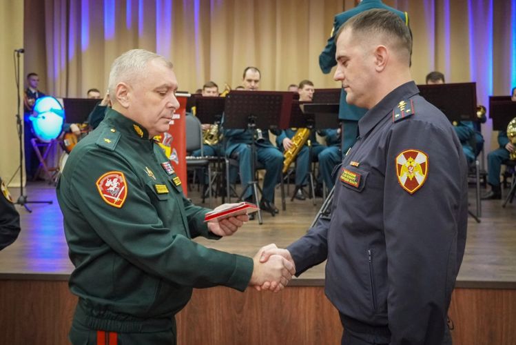 В Санкт-Петербурге отметили 54-ю годовщину образования подразделений лицензионно-разрешительной работы и государственного контроля Росгвардии