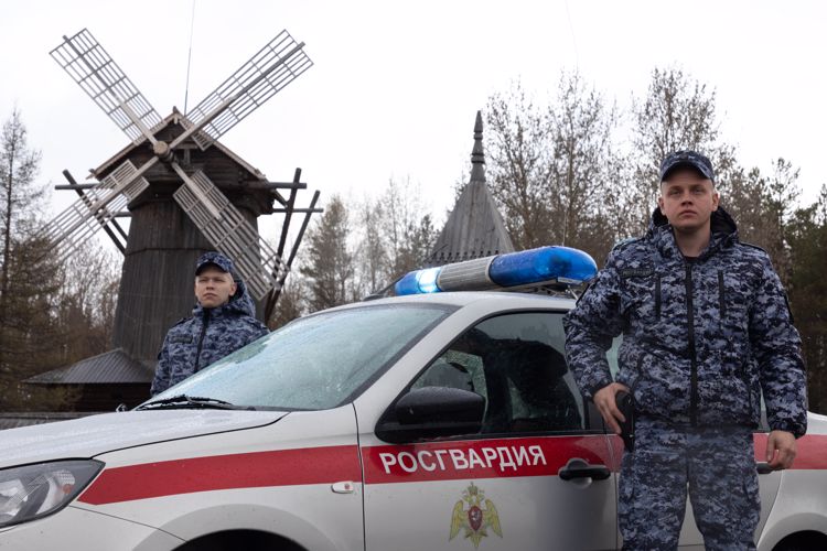 Сотрудники вневедомственной охраны Росгвардии проверили музеи Архангельской области на предмет обеспечения безопасности