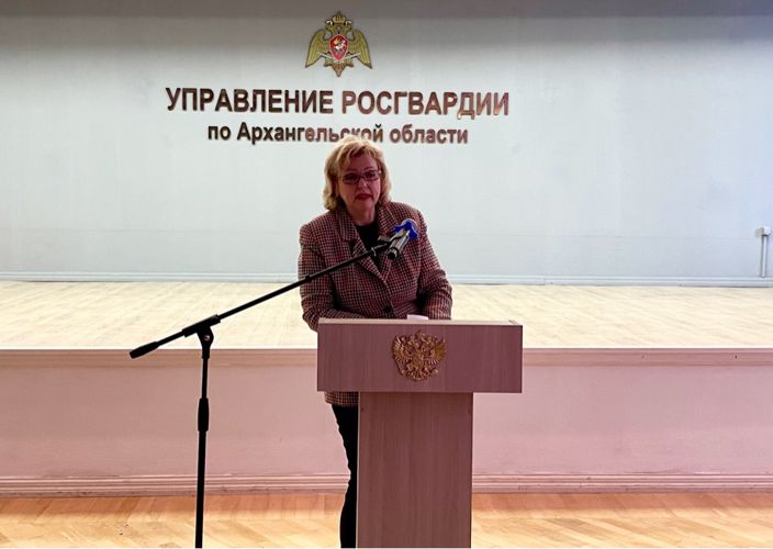 Преподаватель из университета провела лекцию для архангельских росгвардейцев