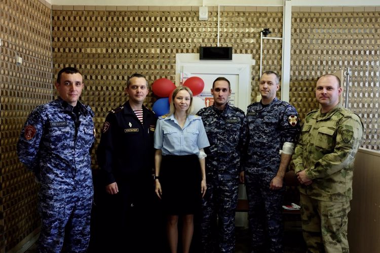 Всероссийскую акцию по сдаче донорской крови «От сердца к сердцу» поддержали росгвардейцы из Архангельска