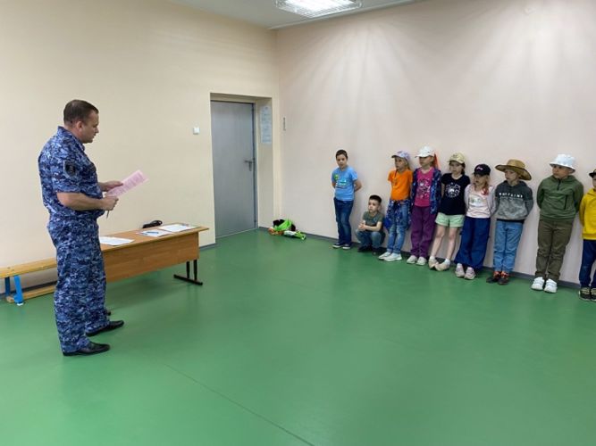 Северодвинские росгвардейцы приняли участие в «квесте безопасности» для школьников