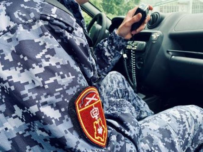 Северодвинский экипаж Росгвардии по горячим следам задержал за грабеж ранее судимого мужчину