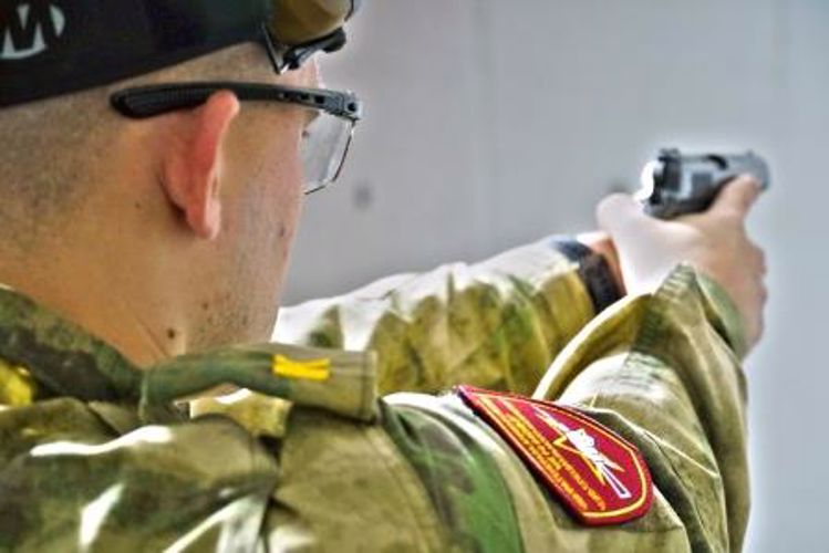 Курсанты военного института прошли стажировку в архангельском отряде Росгвардии