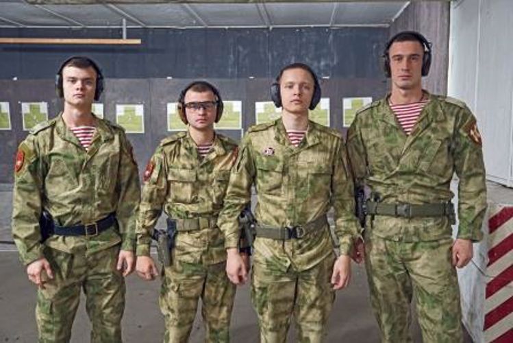 Курсанты военного института прошли стажировку в архангельском отряде Росгвардии