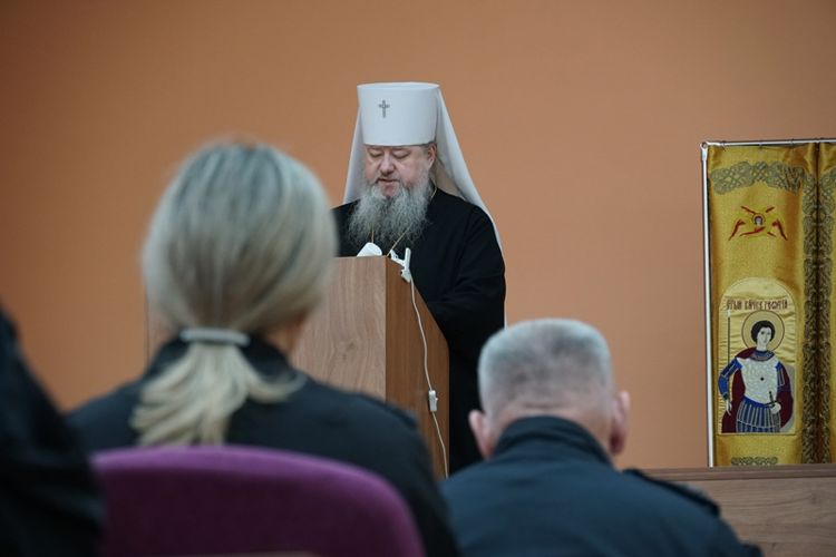 В Архангельске состоялась встреча Митрополита Корнилия с сотрудниками Росгвардии