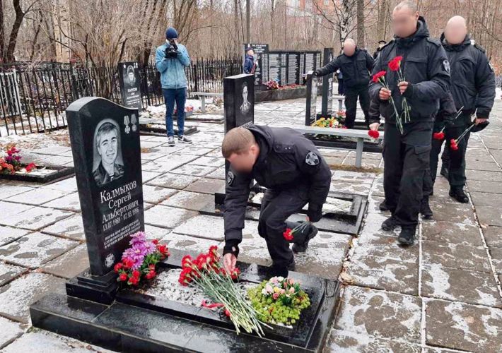 В Архангельске почтили память погибших сотрудников органов внутренних дел