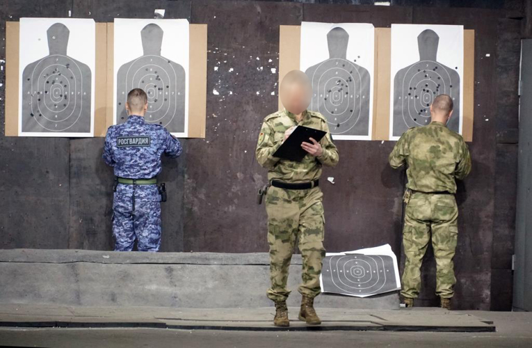 В Архангельской области состоялись соревнования среди областных подразделений Росгвардии по зимним видам спорта