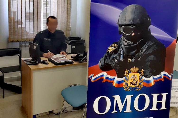 Архангельские росгвардейцы провели собеседования с гражданами