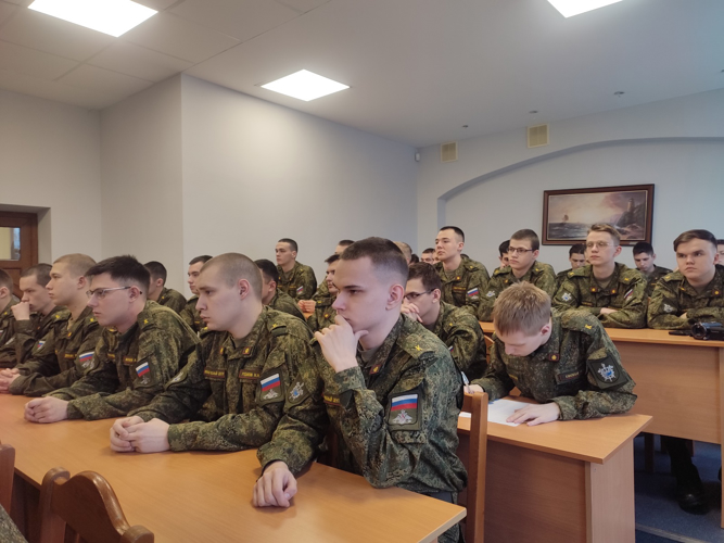 В Архангельске офицер Росгвардии рассказал о мужестве и героизме бойцов ведомства
