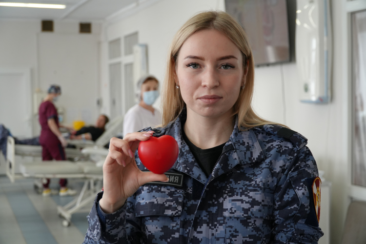 Архангельские росгвардейцы поддержали всероссийскую ведомственную акцию «От сердца к сердцу»