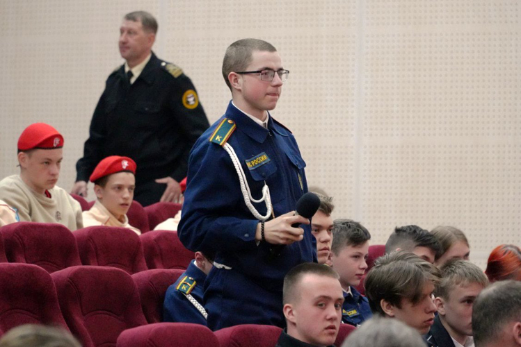 Военнослужащий Росгвардии – участник СВО стал почётным гостем на церемонии закрытия военно-патриотической игры в Архангельске