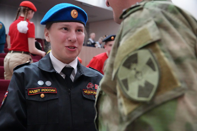 Военнослужащий Росгвардии – участник СВО стал почётным гостем на церемонии закрытия военно-патриотической игры в Архангельске