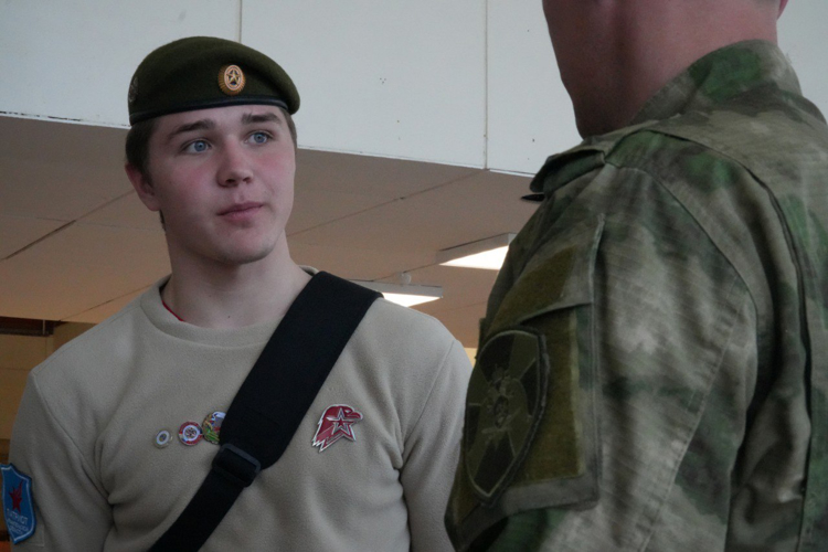 Военнослужащий Росгвардии – участник СВО стал почётным гостем на церемонии закрытия военно-патриотической игры в Архангельске