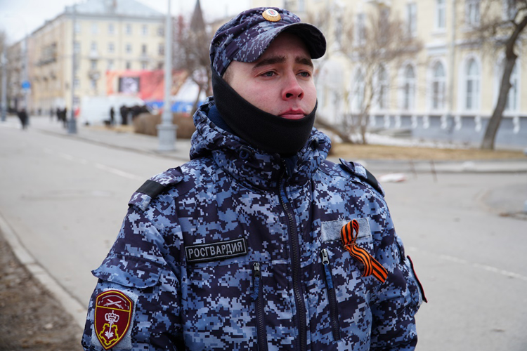 В День Победы представители Росгвардии Поморья приняли участие в памятно-торжественных мероприятиях и обеспечении безопасности