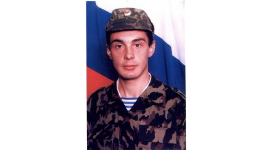 В Архангельской области почтили память военнослужащего внутренних войск, погибшего в Чечне