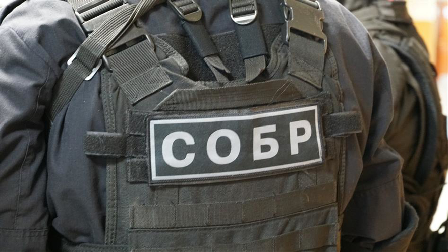 В Архангельской области сотрудники СОБР Росгвардии задержали подозреваемых в незаконном вылове рыбы