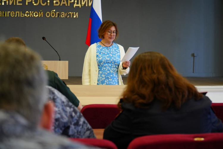 В Архангельске сотрудники и военнослужащие Росгвардии написали диктант по русскому языку