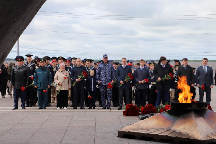 В столице Поморья представители Росгвардии присоединились к мероприятиям, посвященным Дню памяти и скорби