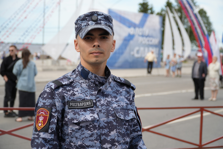 Росгвардейцы Поморья обеспечили безопасность во время празднования Дня Военно-Морского флота