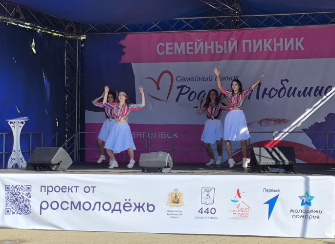 В Архангельске росгвардейцы со своими семьями приняли участие в праздничном фестивале