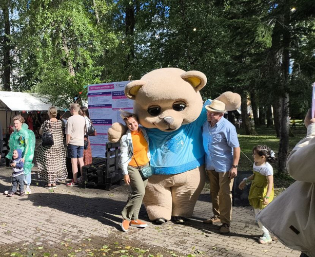 В Архангельске росгвардейцы со своими семьями приняли участие в праздничном фестивале