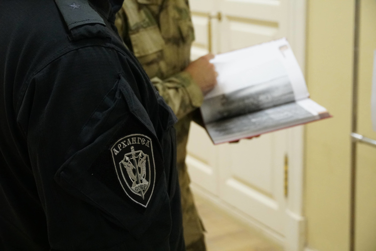 Архангельским росгвардейцам напомнили о героизме генерал-полковника Анатолия Романова