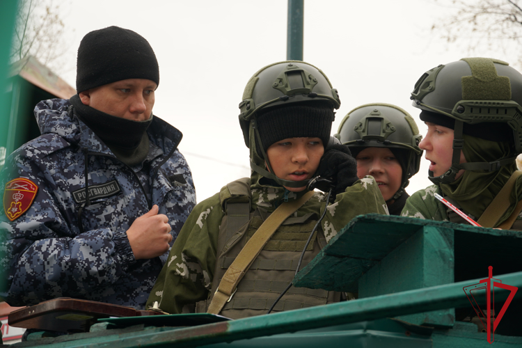 В Архангельске прошли соревнования для школьников на призы начальника областного управления Росгвардии  