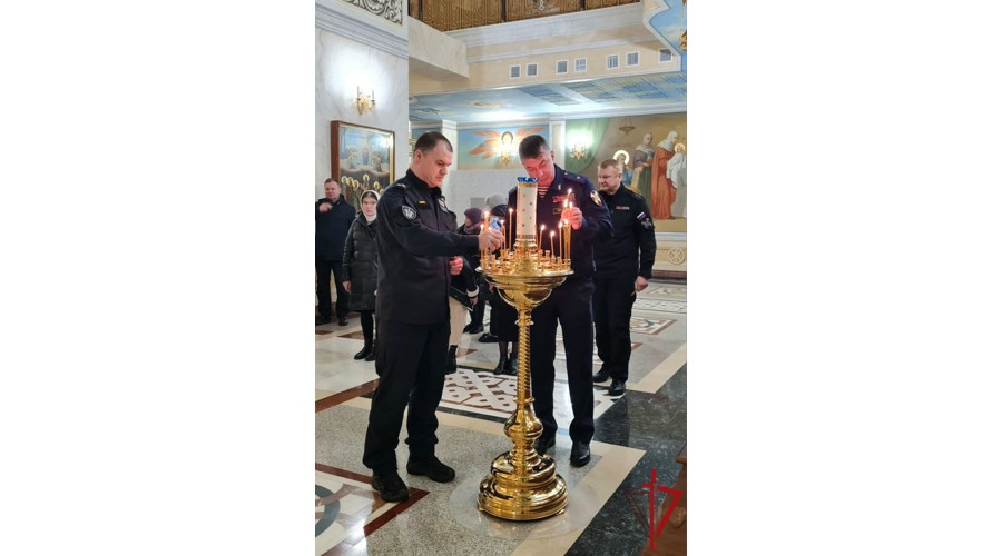 В Архангельске росгвардейцы приняли участие в Божественной литургии