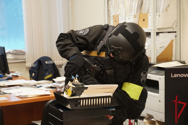 В Поморье сотрудники спецподразделений Росгвардии приняли участие в тренировке по антитеррористической защищенности
