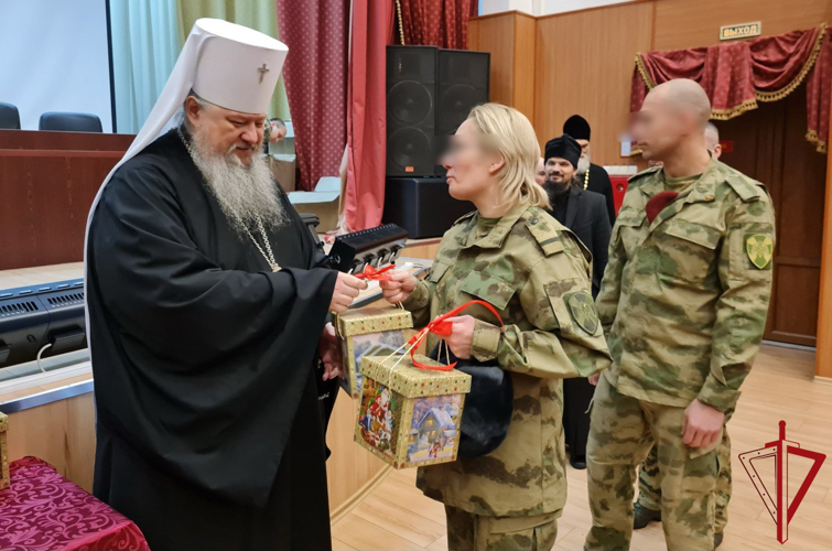 Митрополит Корнилий посетил архангельский отряд спецназначения «Ратник» Росгвардии
