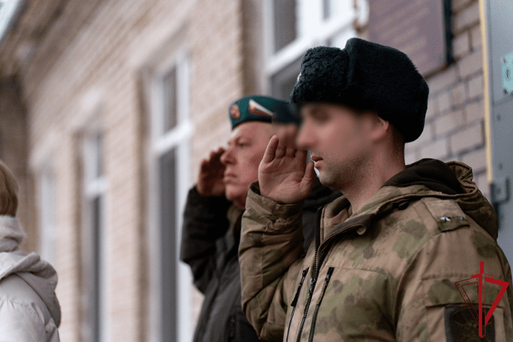 Военнослужащие Росгвардии вошли в состав судейской коллегии отборочного этапа игры для архангельских школьников