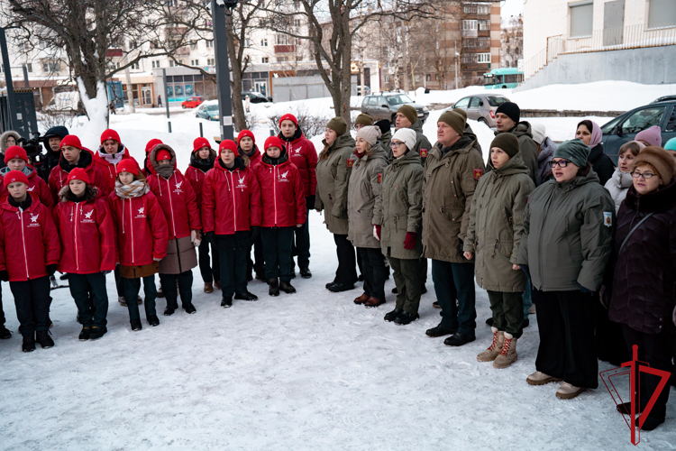 Офицер Росгвардии принял участие в митинге, посвященном старту мероприятий Года защитника Отечества в Архангельске