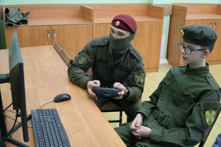 В Архангельске состоялся слёт учащихся подшефных областному управлению Росгвардии классов