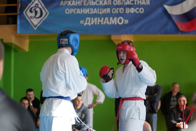 В Архангельске команда Росгвардии заняла второе место на турнире по рукопашному бою