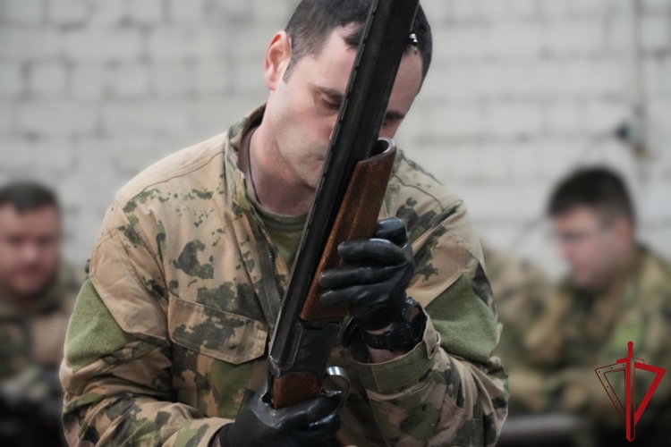 Более 6 000 единиц гражданского оружия в год уничтожают росгвардейцы в Архангельской области
