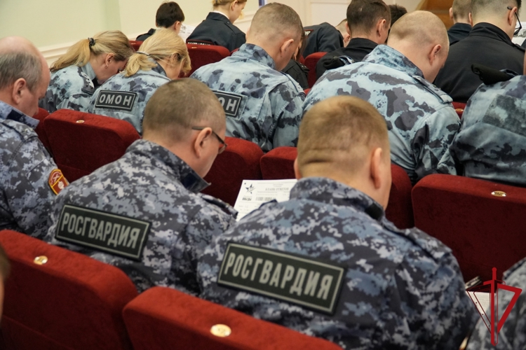Росгвардейцы Поморья вместе с кадетами подшефных классов приняли участие в историко-патриотической акции