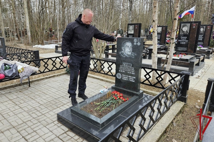 Архангельские омоновцы почтили память погибшего товарища