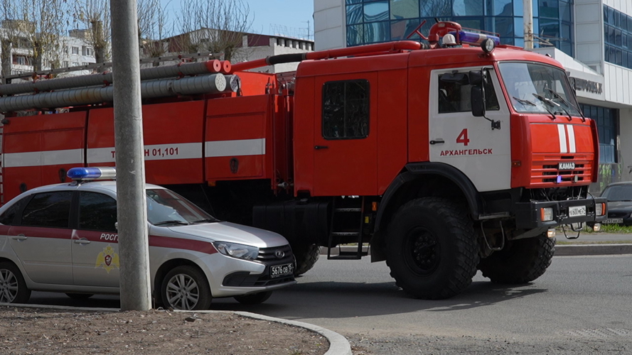 В Архангельске прошло совместное пожарно-тактическое учение Росгвардии и МЧС России