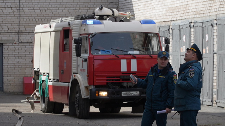 В Архангельске прошло совместное пожарно-тактическое учение Росгвардии и МЧС России