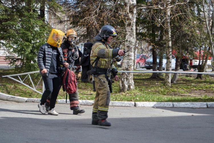 В Архангельске прошло совместное пожарно-тактическое учение Росгвардии и МЧС России